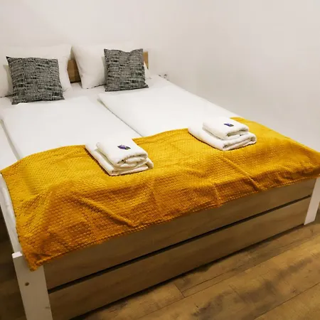 Stilysh Pozsonyi Aparment * بودابست